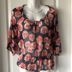 Old Navy sheer Floral Blouse size xs